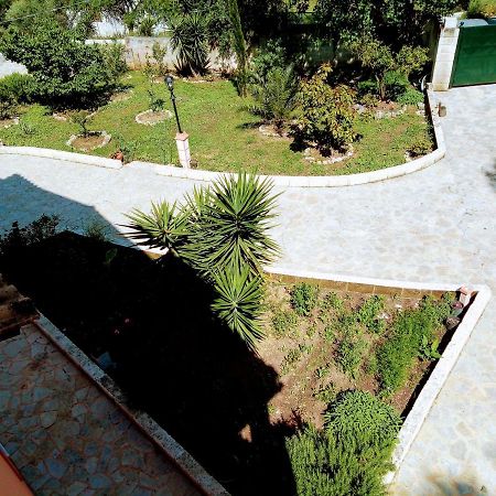 Villa Silvia Ágios Matthaíos Buitenkant foto