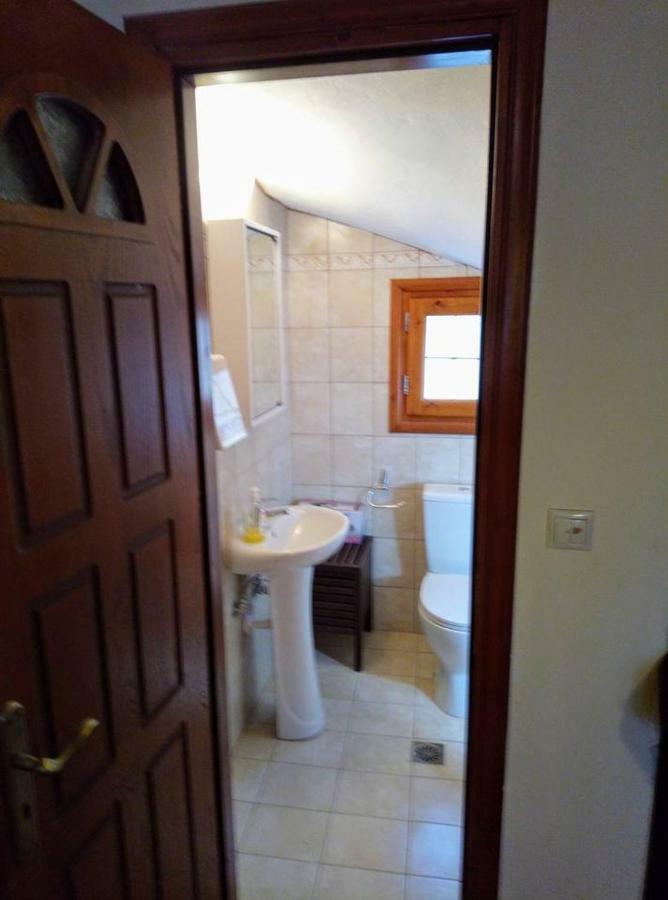 Villa Silvia Ágios Matthaíos Buitenkant foto