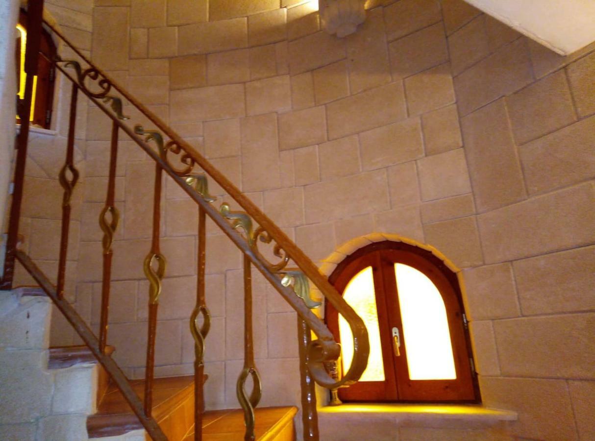 Villa Silvia Ágios Matthaíos Buitenkant foto